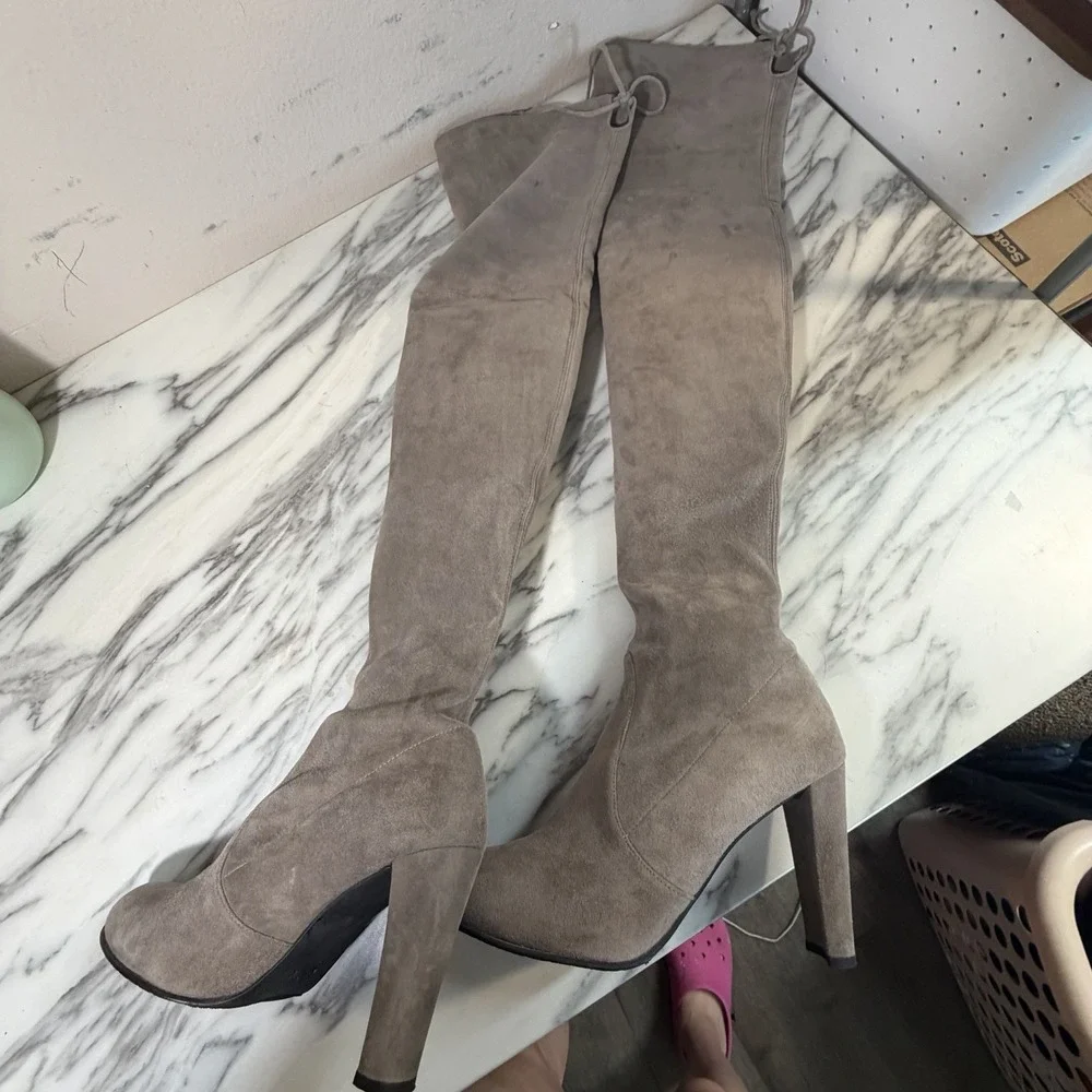 Stuart Weitzman HIGHLAND Stretch Suede Over Knee Boots Tan SZ 9.5 Womens Heeled